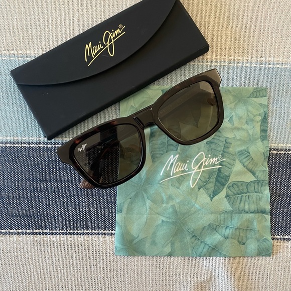 Maui Jim Hanohano Women’s Polarized Sunglasses - Picture 3 of 14